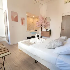https://les-orangers-nice.fr-provencehotel.com