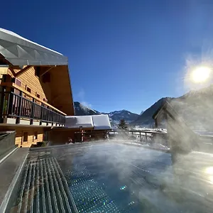 https://terra-beka-lodge.hotels-rhonealpes.com